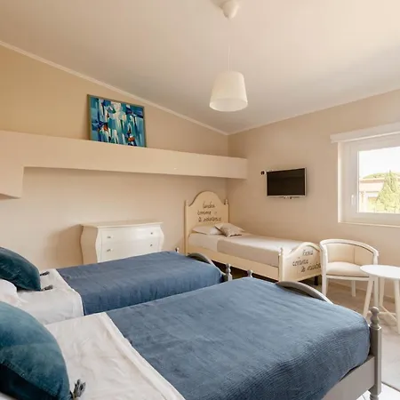 Luxury Duplex In With Private Pool - Near Rome & * Lido di Ostia