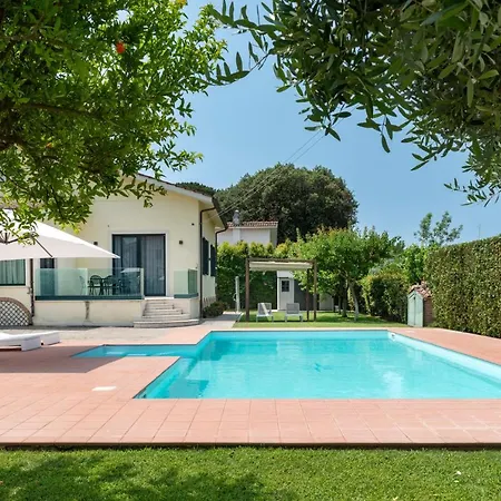 Luxury Duplex In With Private Pool - Near Rome & Вилла Лидо-ди-Остия