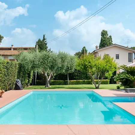 Luxury Duplex With Private Pool Near Rome & Villa Lido di Ostia