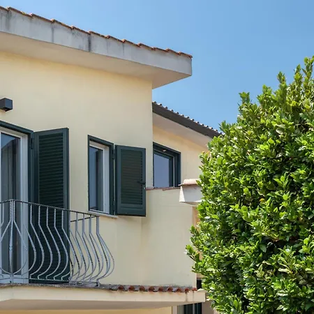 Вилла Luxury Duplex In With Private Pool - Near Rome & Лидо-ди-Остия