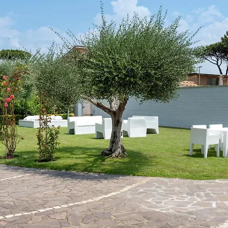 Luxury Duplex In With Private Pool - Near Rome & Villa Lido di Ostia