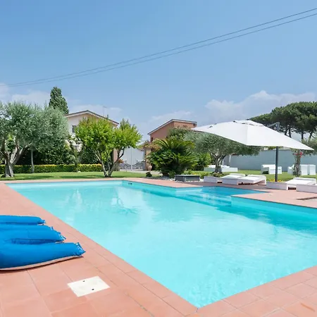 Luxury Duplex In With Private Pool - Near Rome & * Lido di Ostia