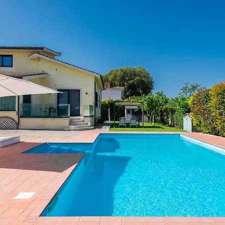 Luxury Duplex In With Private Pool - Near Rome & Villa Lido di Ostia