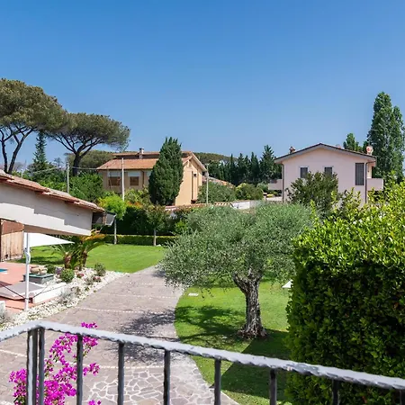 Luxury Duplex In With Private Pool - Near Rome & Lido di Ostia