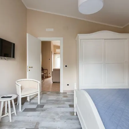 Luxury Duplex In With Private Pool - Near Rome & Lido di Ostia